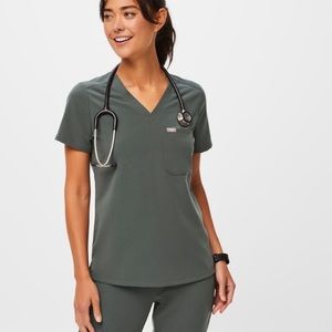 Figs Bonsai Catarina One Pocket Scrub Top